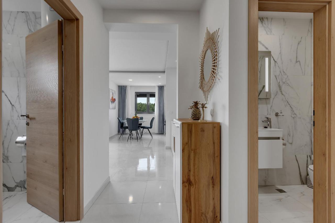 Luxury * Promajna