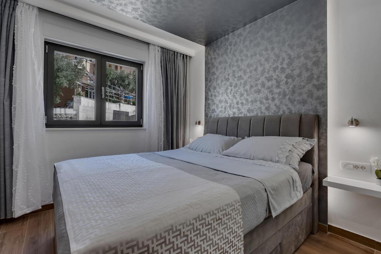 Luxury Apartment Promajna